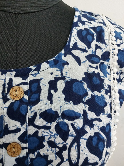 White Floral Sleeveless Kurti