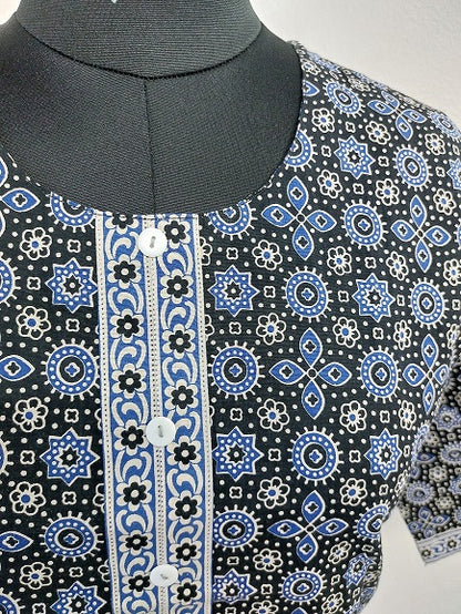Black Butti Short Kurti