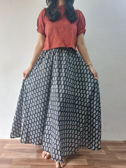 Black Butti Long Skirt